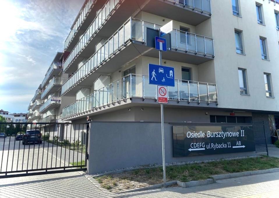 Apartament Mniszek 科沃布热格 外观 照片